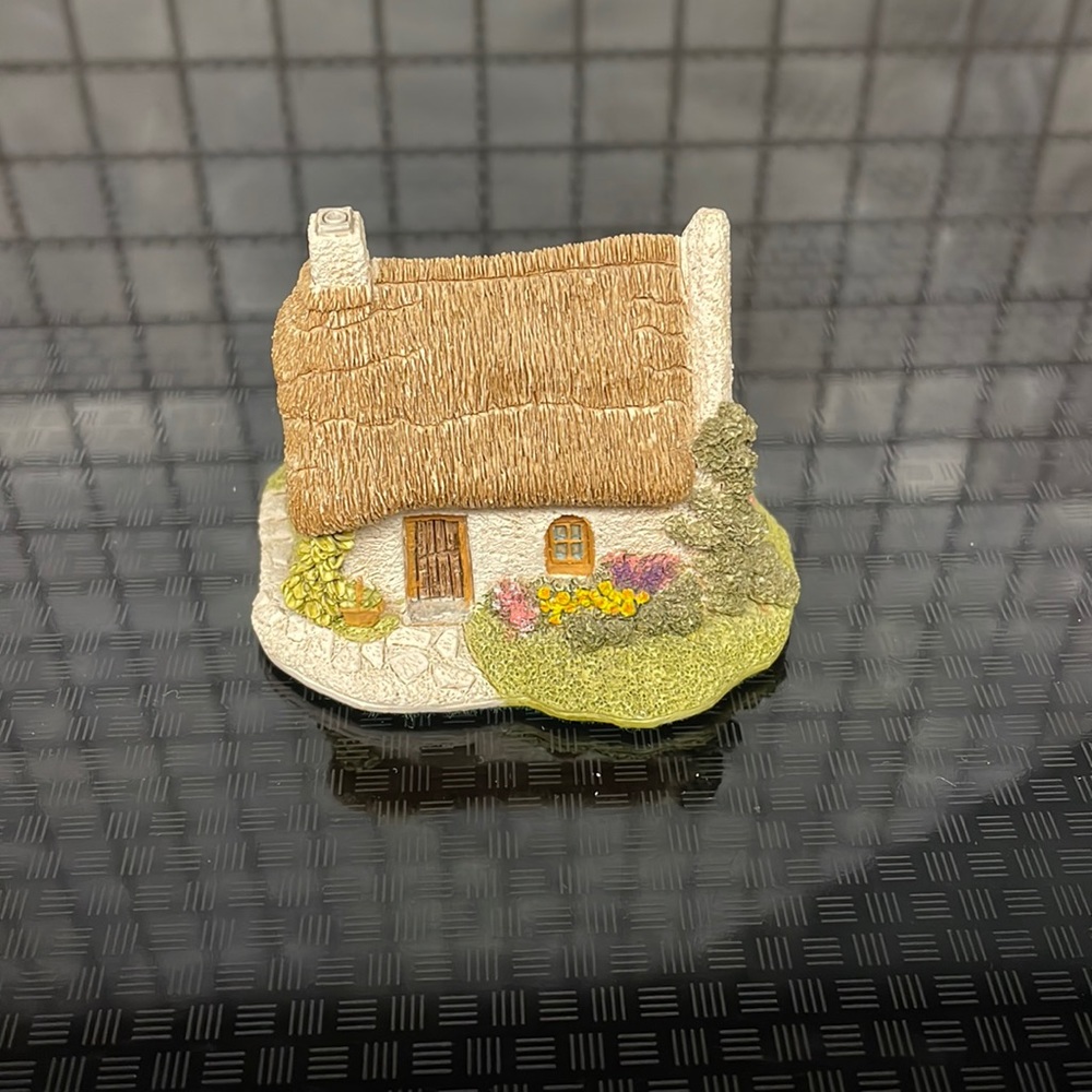 Lilliput Lane Bro Dawes (Welsh) Retired 1998